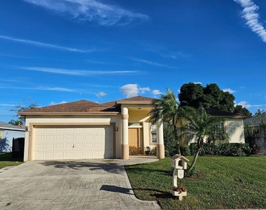 1338 Cape May Lane - Photo Thumbnail 2