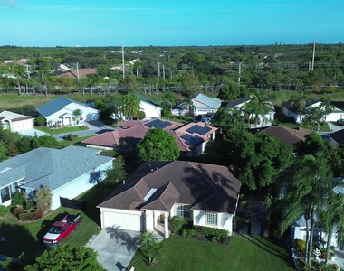 1338 Cape May Lane - Photo Thumbnail 4