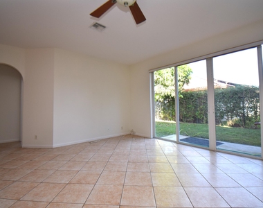 1338 Cape May Lane - Photo Thumbnail 10