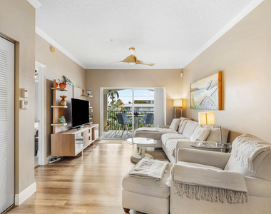 4411 Tuscany Way - Photo Thumbnail 5