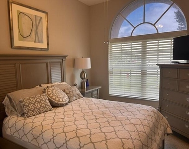 8884 Shoal Creek Lane - Photo Thumbnail 9