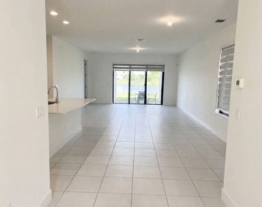 5553 Quiet Lake Place - Photo Thumbnail 3