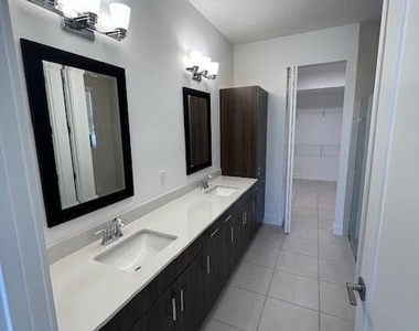 5553 Quiet Lake Place - Photo Thumbnail 45