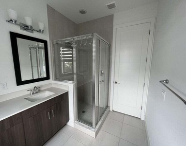 5553 Quiet Lake Place - Photo Thumbnail 18
