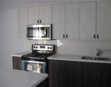 3027 Nw 118th Drive - Photo Thumbnail 4