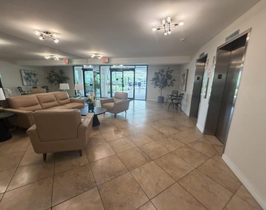 3800 Oaks Clubhouse Drive - Photo Thumbnail 18
