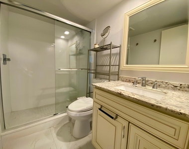 3800 Oaks Clubhouse Drive - Photo Thumbnail 10