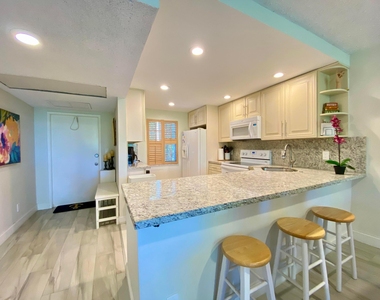 3800 Oaks Clubhouse Drive - Photo Thumbnail 1