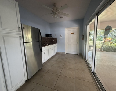 3800 Oaks Clubhouse Drive - Photo Thumbnail 24