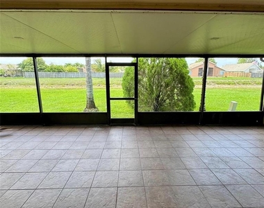 10849 Nw 30th Place - Photo Thumbnail 21