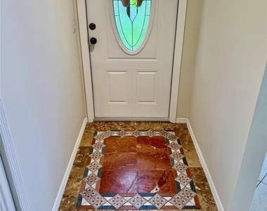10849 Nw 30th Place - Photo Thumbnail 1