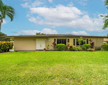 1651 Palmland Drive - Photo Thumbnail 2