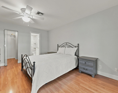 1651 Palmland Drive - Photo Thumbnail 18
