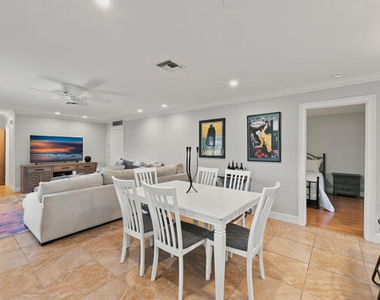 1651 Palmland Drive - Photo Thumbnail 10