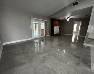 1310 Sw Bellevue Avenue - Photo Thumbnail 4