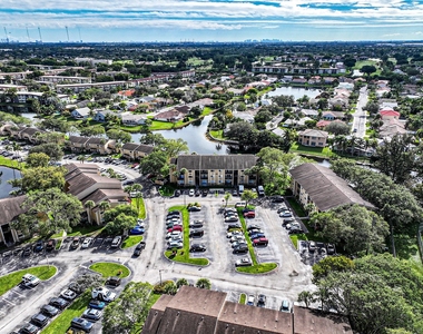 450 Palm Circle W - Photo Thumbnail 66