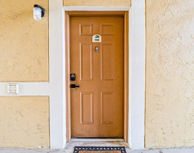 450 Palm Circle W - Photo Thumbnail 44