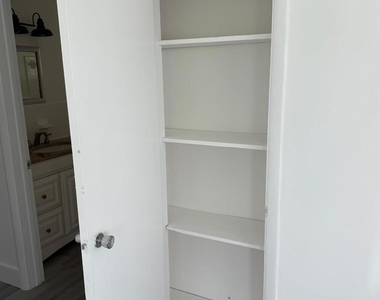 2837 Ne 30th Street - Photo Thumbnail 7