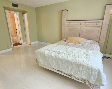 2650 Nw 49th Avenue - Photo Thumbnail 22