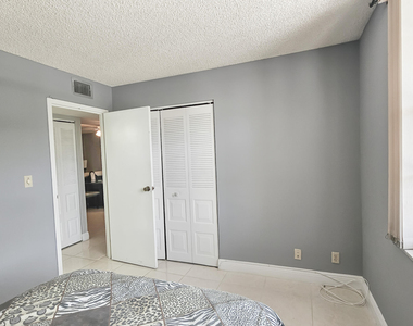 2650 Nw 49th Avenue - Photo Thumbnail 21