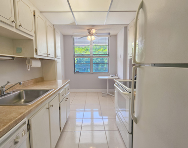 2650 Nw 49th Avenue - Photo Thumbnail 11