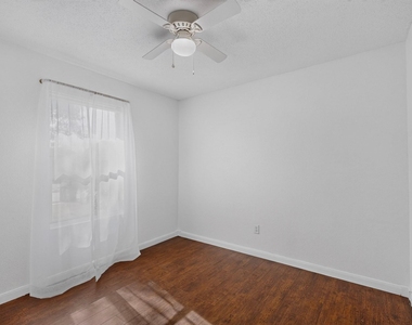 2505 Mitchell Lane - Photo Thumbnail 28