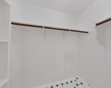2505 Mitchell Lane - Photo Thumbnail 31