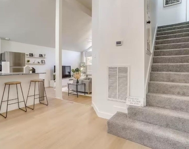 7851 Maiden Lane - Photo Thumbnail 17
