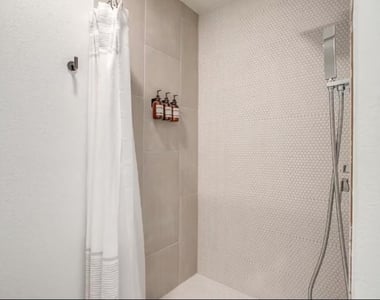 7851 Maiden Lane - Photo Thumbnail 15