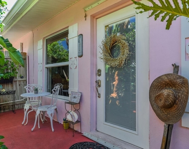4195 Ne Hyline Drive - Photo Thumbnail 4