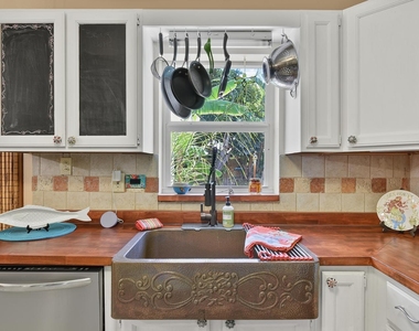 4195 Ne Hyline Drive - Photo Thumbnail 12
