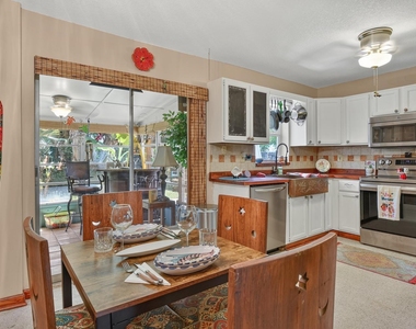 4195 Ne Hyline Drive - Photo Thumbnail 9