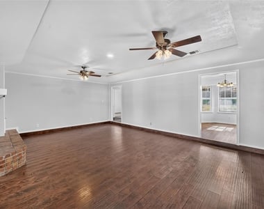 7217 Timberlane Drive - Photo Thumbnail 3