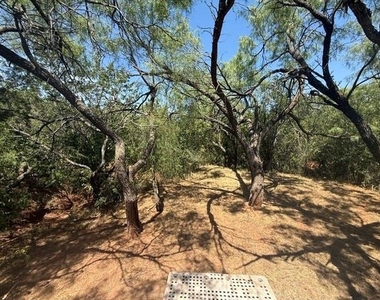126 Lonesome Dove - Photo Thumbnail 1