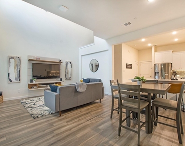 6429 Northern Dancer Drive - Photo Thumbnail 4