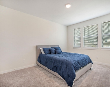 6429 Northern Dancer Drive - Photo Thumbnail 14