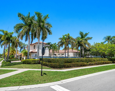 18715 Ocean Mist Drive - Photo Thumbnail 43