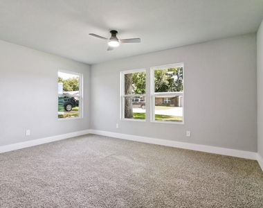 3504 Westfield Avenue - Photo Thumbnail 5
