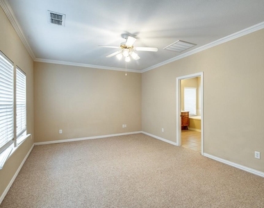 613 Caribou Way - Photo Thumbnail 26