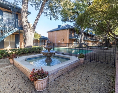 6011 E University Boulevard - Photo Thumbnail 16