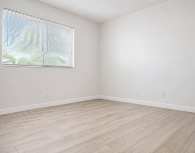 9816 Nw 36th Street - Photo Thumbnail 10