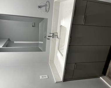 5214 Sw 122nd Terrace - Photo Thumbnail 6