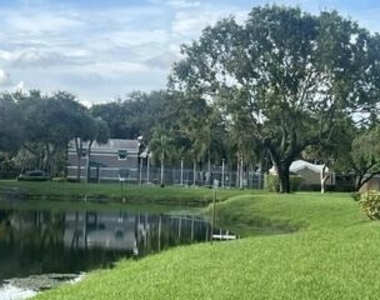 5214 Sw 122nd Terrace - Photo Thumbnail 12