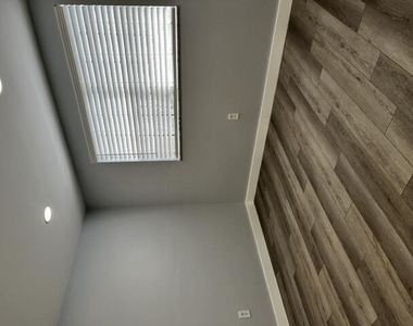 5214 Sw 122nd Terrace - Photo Thumbnail 4