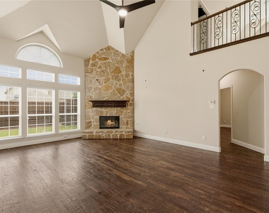 3167 Izabella Court - Photo Thumbnail 14