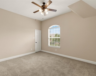 3167 Izabella Court - Photo Thumbnail 32