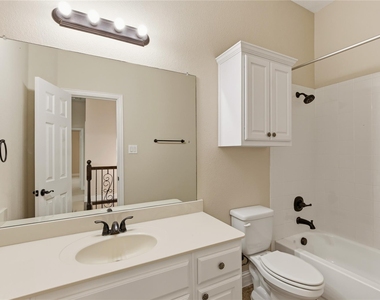 3167 Izabella Court - Photo Thumbnail 35