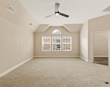 3167 Izabella Court - Photo Thumbnail 27