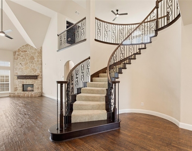 3167 Izabella Court - Photo Thumbnail 24