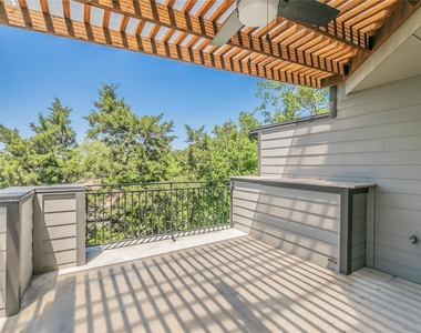 5901 Ross Avenue - Photo Thumbnail 19